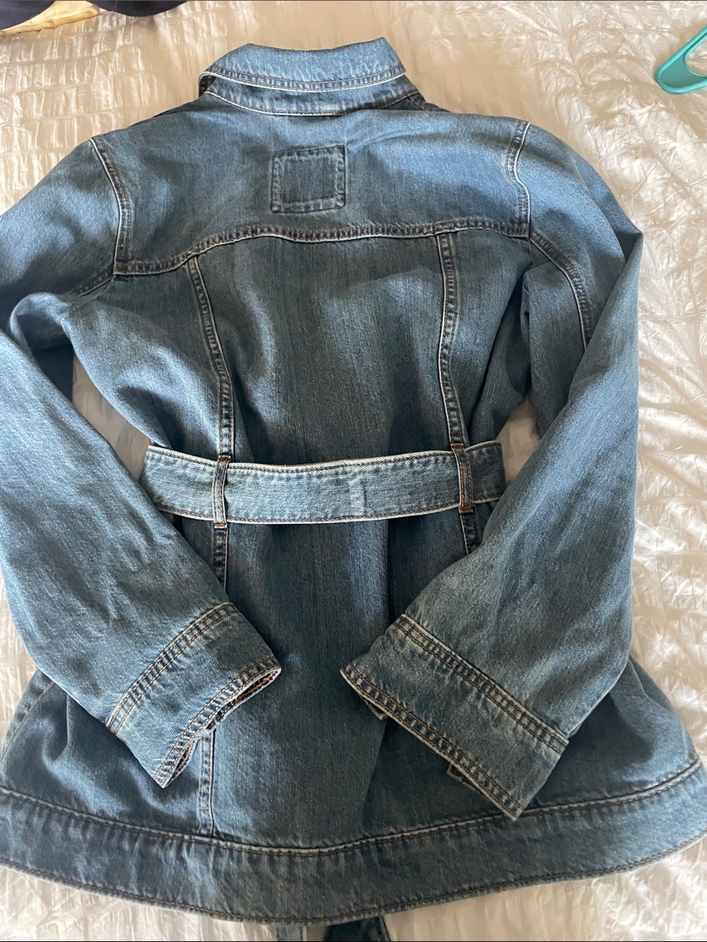 Abercrombie & Fitch Blue Denim Jacket with Chest Pockets - Picture 4 of 4
